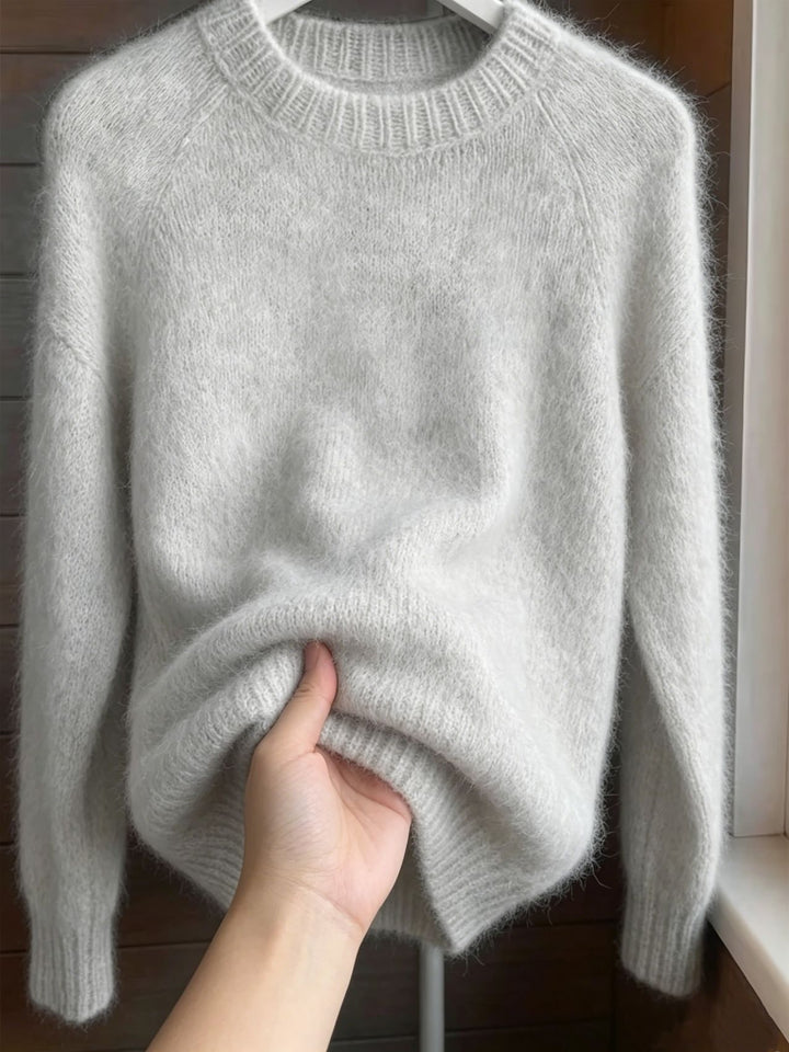 Women's Oversized Mohair-Mix Crew Neck Sweater with Raglan Sleeves and Ribbed Hem Mune Fashion