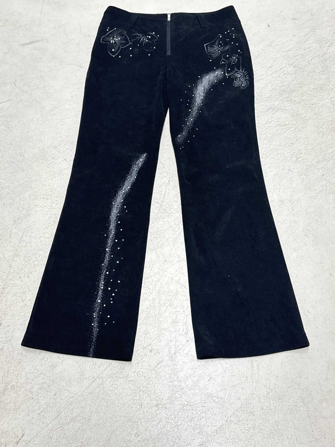 Women’s flared corduroy pants with glitter stripes and floral embroidery, high waistband Mune Fashion