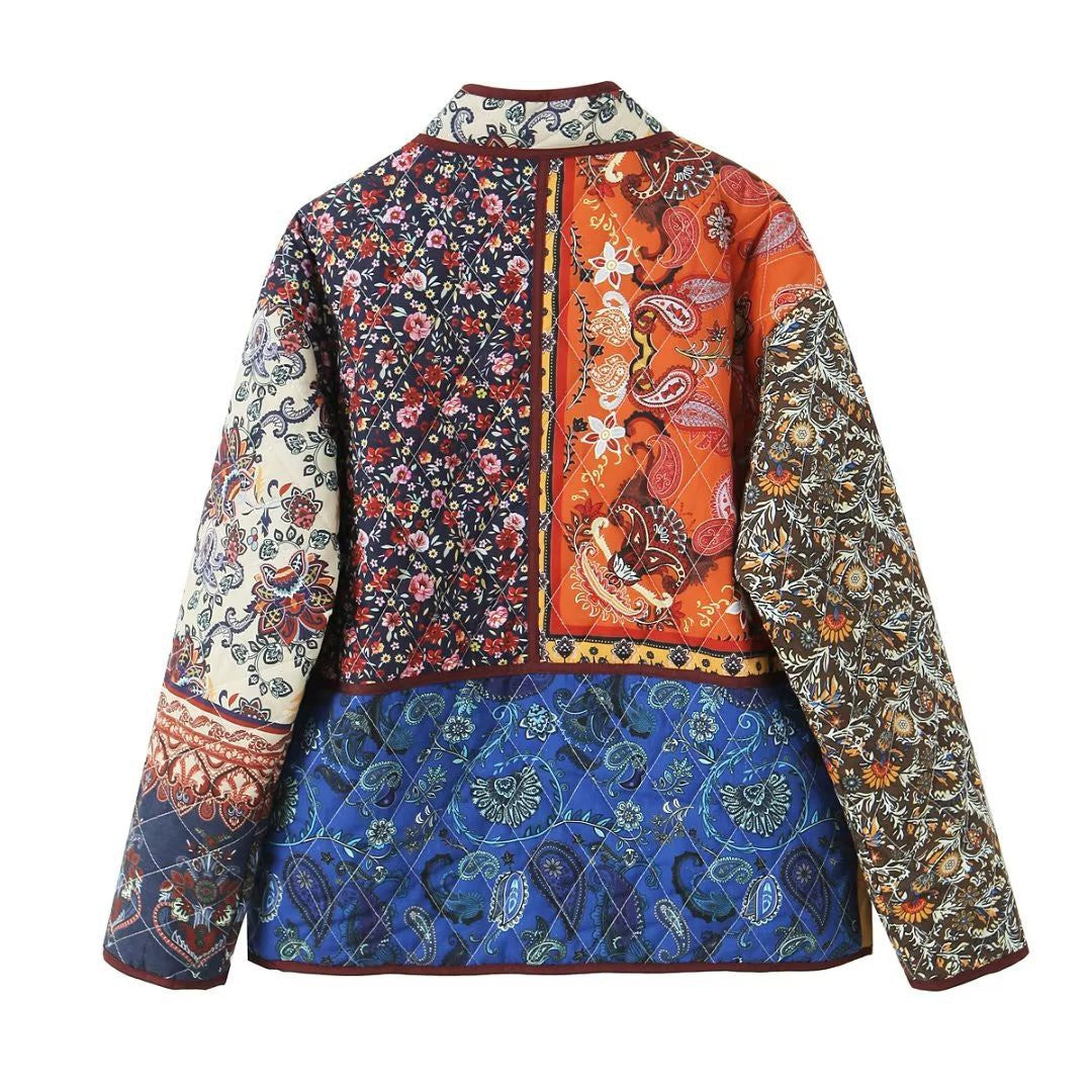 Women nan quilted patchwork jacket with paisley and floral print, round neckline and patch flap pockets Mune Fashion
