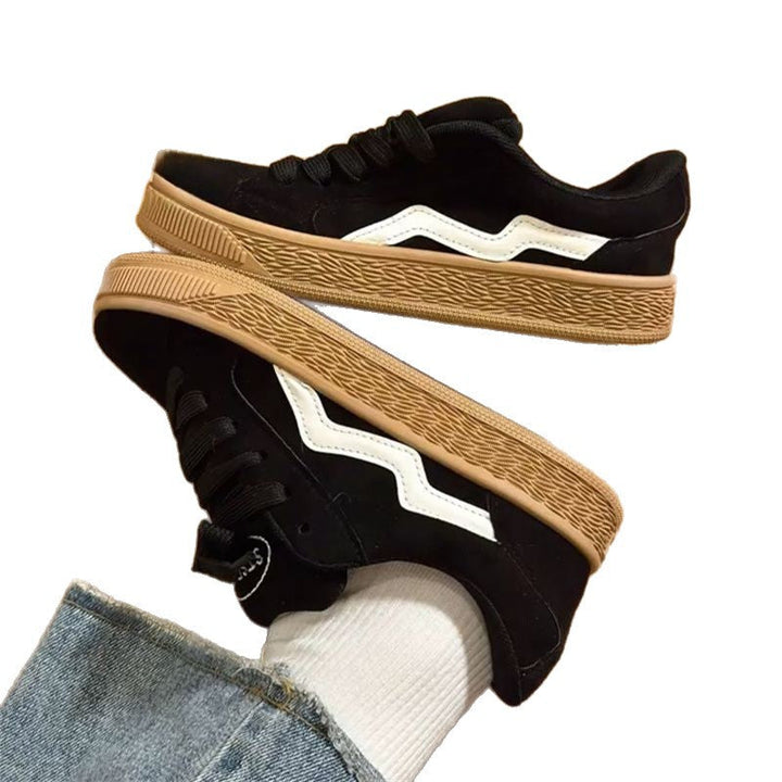 Women's fashionable sneakers with soft sole and sporty design Mune Fashion