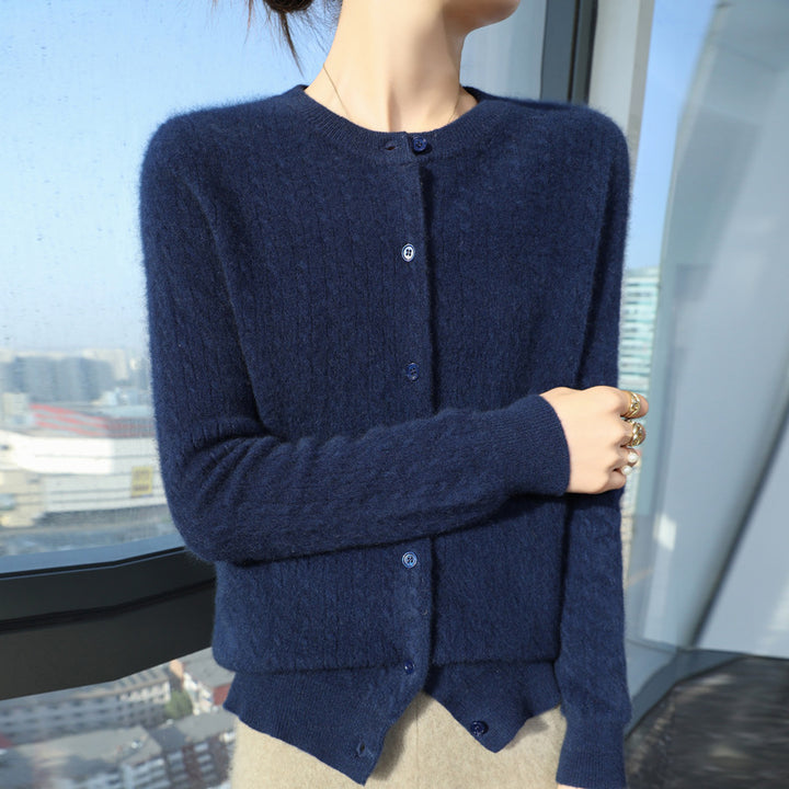 Ladies Short-cut Fine Knit Cardigan with Subtle Structure and Round Neck Mune Fashion