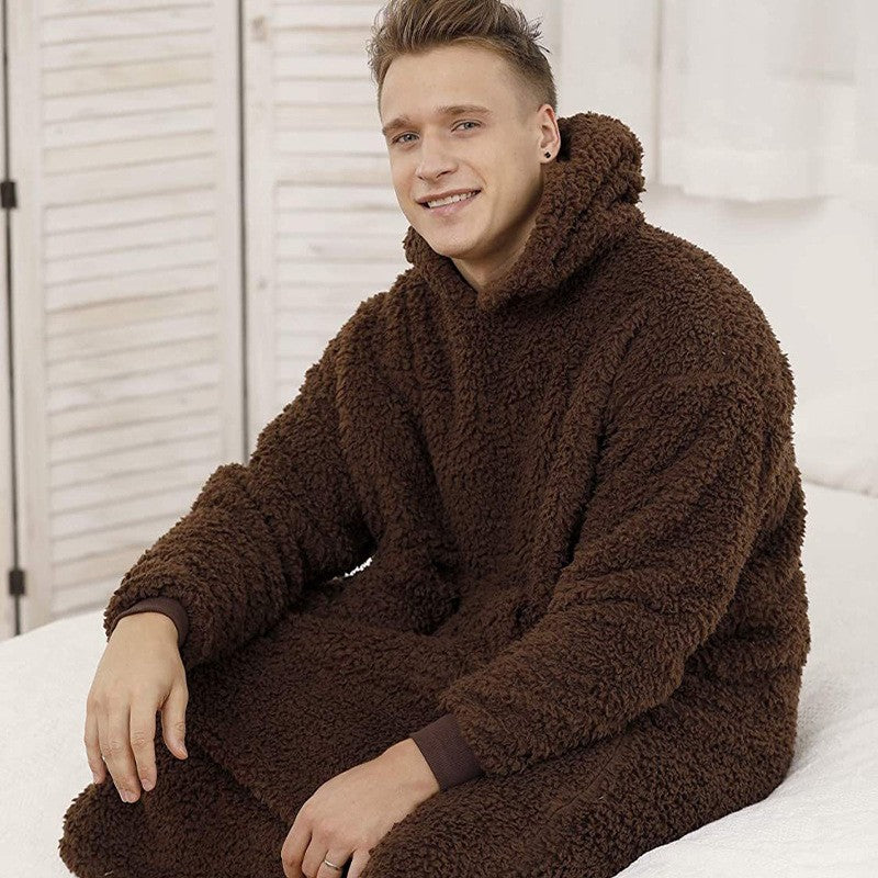 Men's oversized Sherpa bathrobe with hood and practical side pockets Mune Fashion