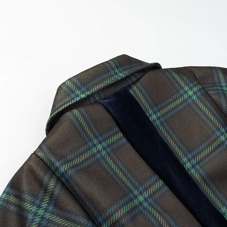 Women long checked cape coat with double layer cape shoulder and velvet collar Mune Fashion