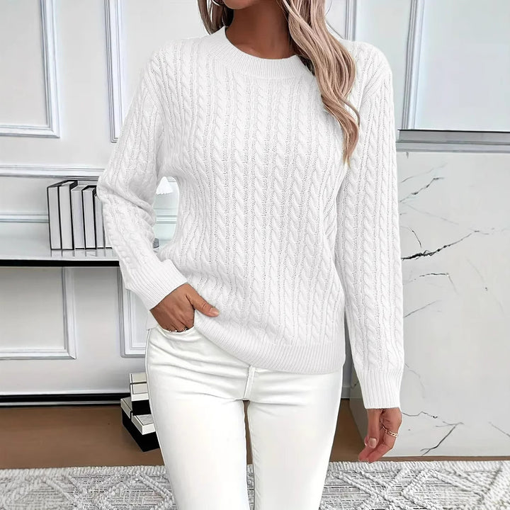 Women's fine knit cable pattern pullover with round neckline and fitted cut Mune Fashion