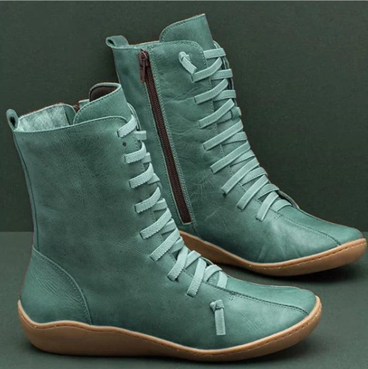 Ladies ankle-high lace-up boots with side zipper, elastic laces and flexible rubber sole Mune Fashion