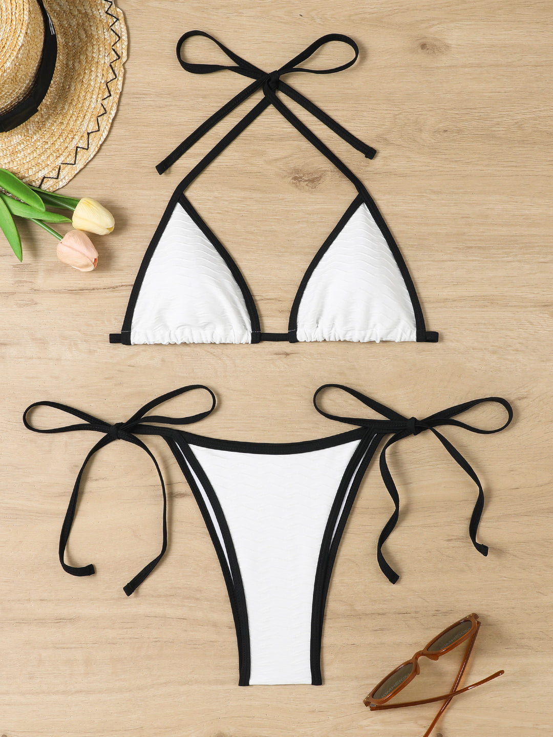 Women's Triangle Bikini with adjustable straps and high-quality wave pattern Mune Fashion