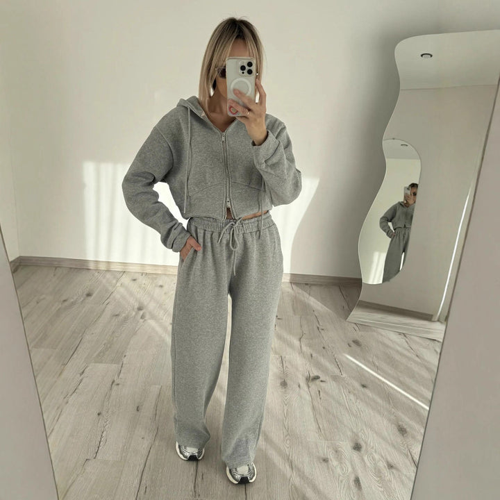 Women's Short Zip Hoodie with Drawstring Waist and Wide Palazzo Jogging Pants Mune Fashion