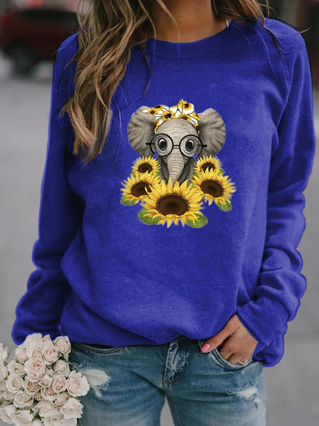 Women’s sweatshirt with elephant print, sunflower motif, and soft fleece Mune Fashion