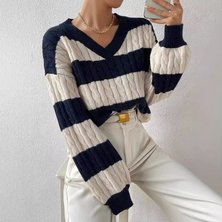 Women's striped chunky knit sweater with cable pattern, deep V-neck and oversized fit Mune Fashion