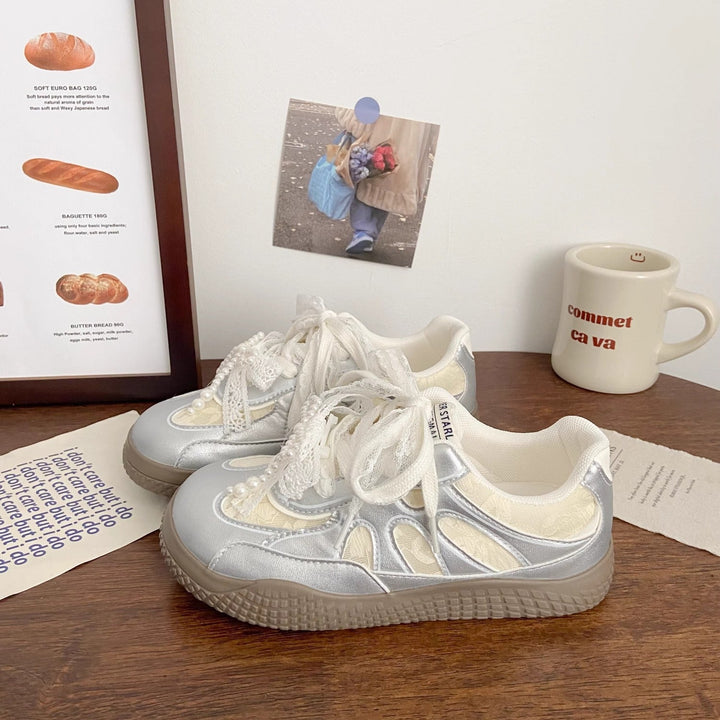 Women's sneakers with comfortable fit and elegant details Mune Fashion