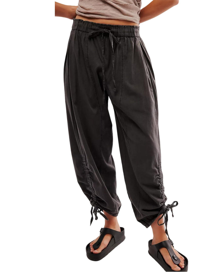Women's Loose Jogging Pants with Drawstring Waistband, Cord Hem and Gathering