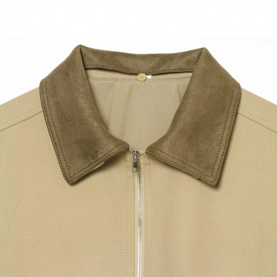Women's short jacket in boxy look with velour collar and elastic hem.