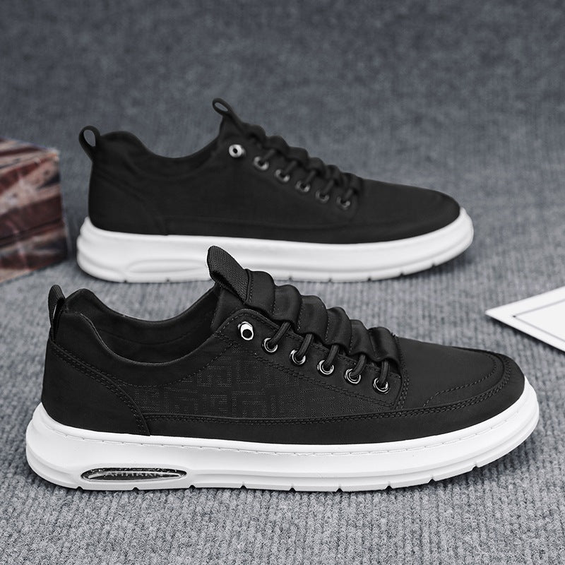 Men's Lightweight Sneakers with Low Cut, Embossed Pattern, Air-Cushioned Sole and Padded Entry Mune Fashion