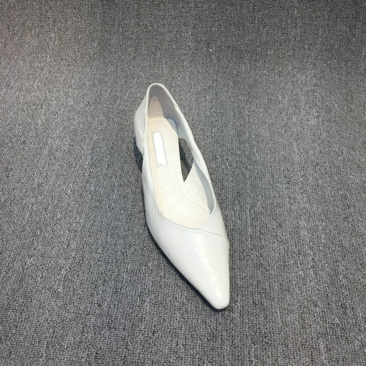 Women Refined Lace Ballet Flats with supple Leather Upper Mune Fashion