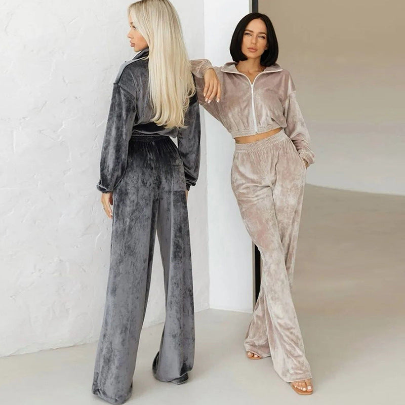Women's Cropped Velour Jogging Set with Half Zipper, Gathered Comfort Waistband and Wide Cuffs Mune Fashion