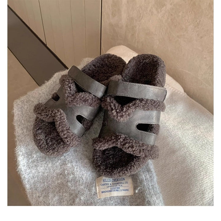 Women’s teddy-lined mules with adjustable straps Mune Fashion