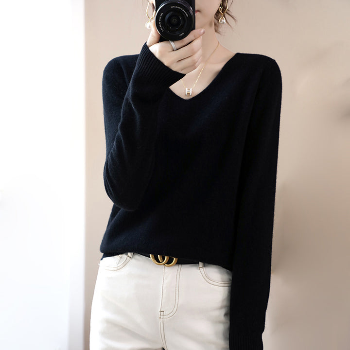 Ladies V-neck pullover in cashmere look with casual fit and ribbed cuffs Mune Fashion