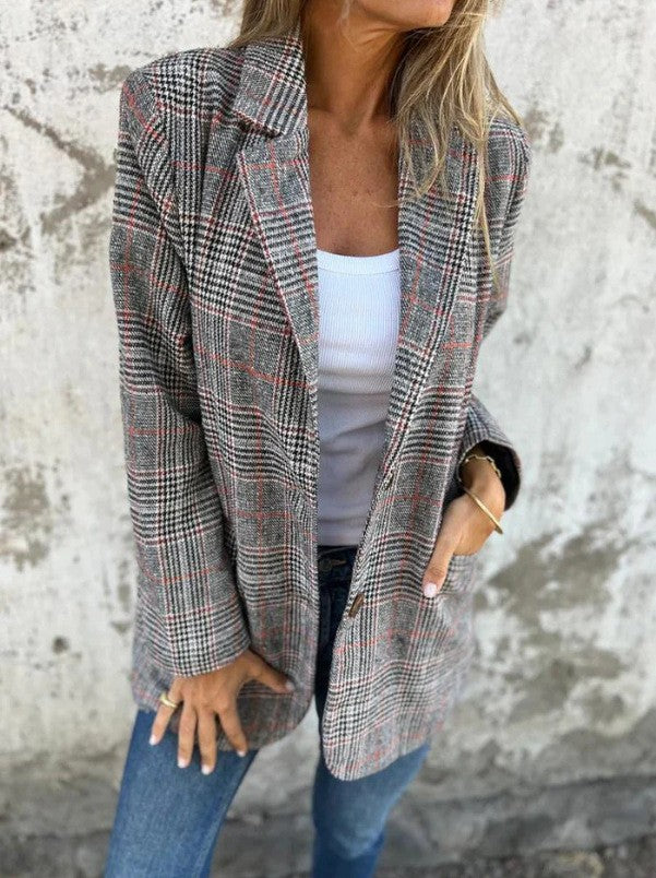 Women's oversized plaid blazer with lapel collar and patch pockets Mune Fashion