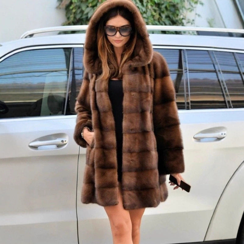 Women's Fashionable Faux Fur Coat with Hood and Cozy Lining Mune