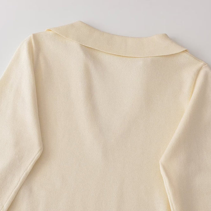 Ladies fine knit long sleeve with deep V-neck and shirt collar Mune Fashion