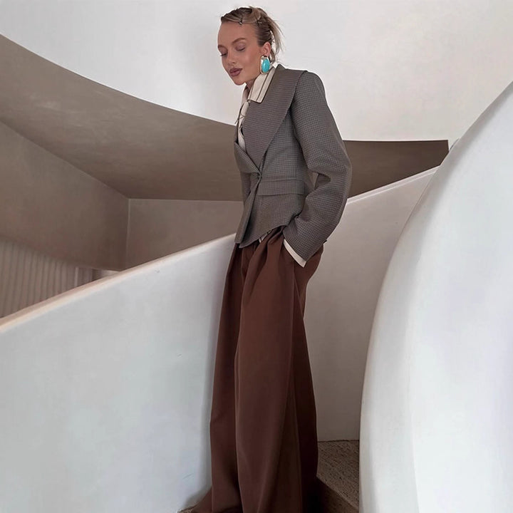 Women Tailored Blazer with Oversized Shawl Collar and Structured Peplum Waist Mune Fashion
