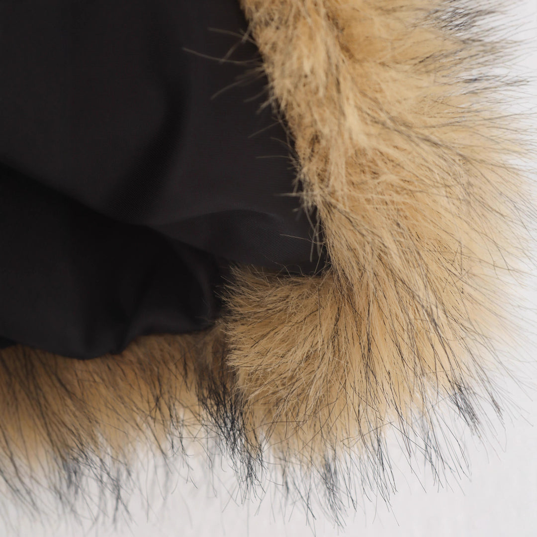 Women Short Faux Fur Bomber Jacket with Voluminous Fur Collar and Zipper Mune Fashion