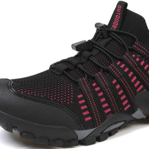 Unisex high-top functional sneakers with protective cap, quick lace closure and profiled rubber sole Mune Fashion