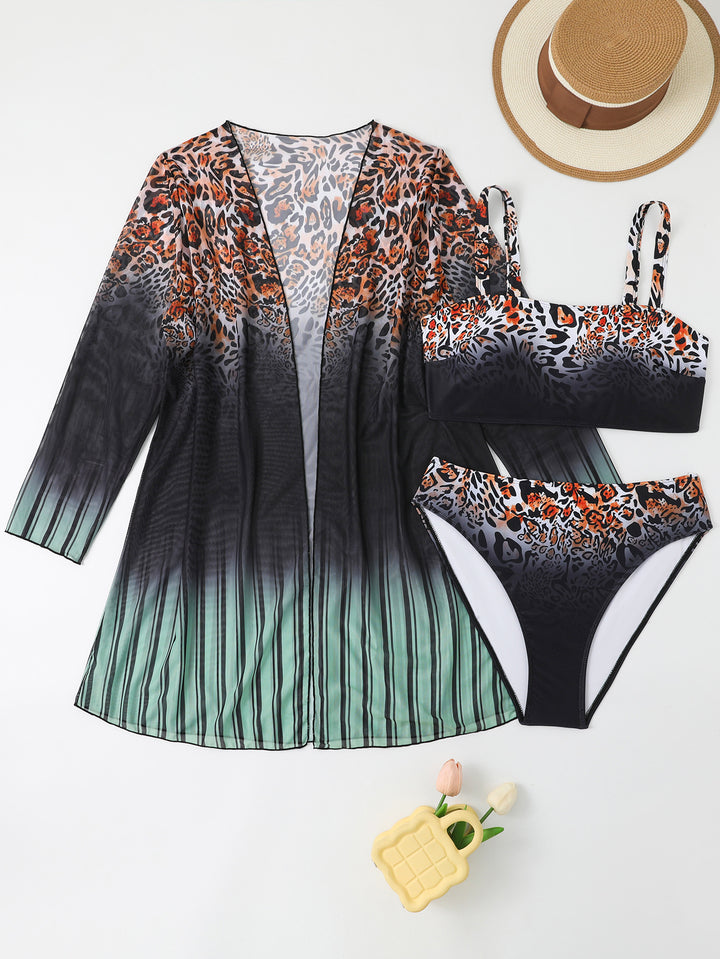 Women's Beach Ensemble with Leopard Pattern Mune Fashion