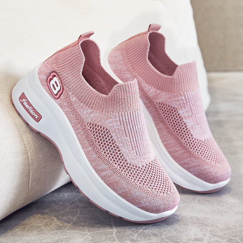 Women's breathable knitted sneakers with platform sole and elastic sock construction Mune Fashion