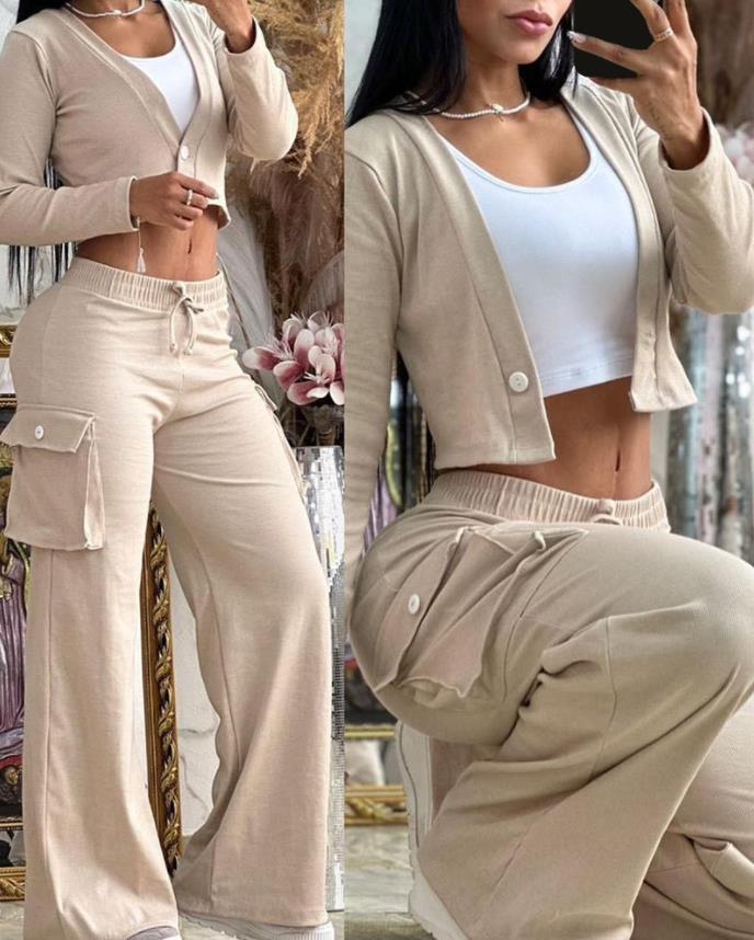 Women's Lounge Set with Soft Cargo Sweatpants with Wide Legs and Cropped Cardigan Mune Fashion