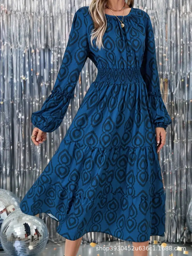 Women's midi dress with elastic smocked waistband, tiered skirt and trumpet sleeves Mune Fashion