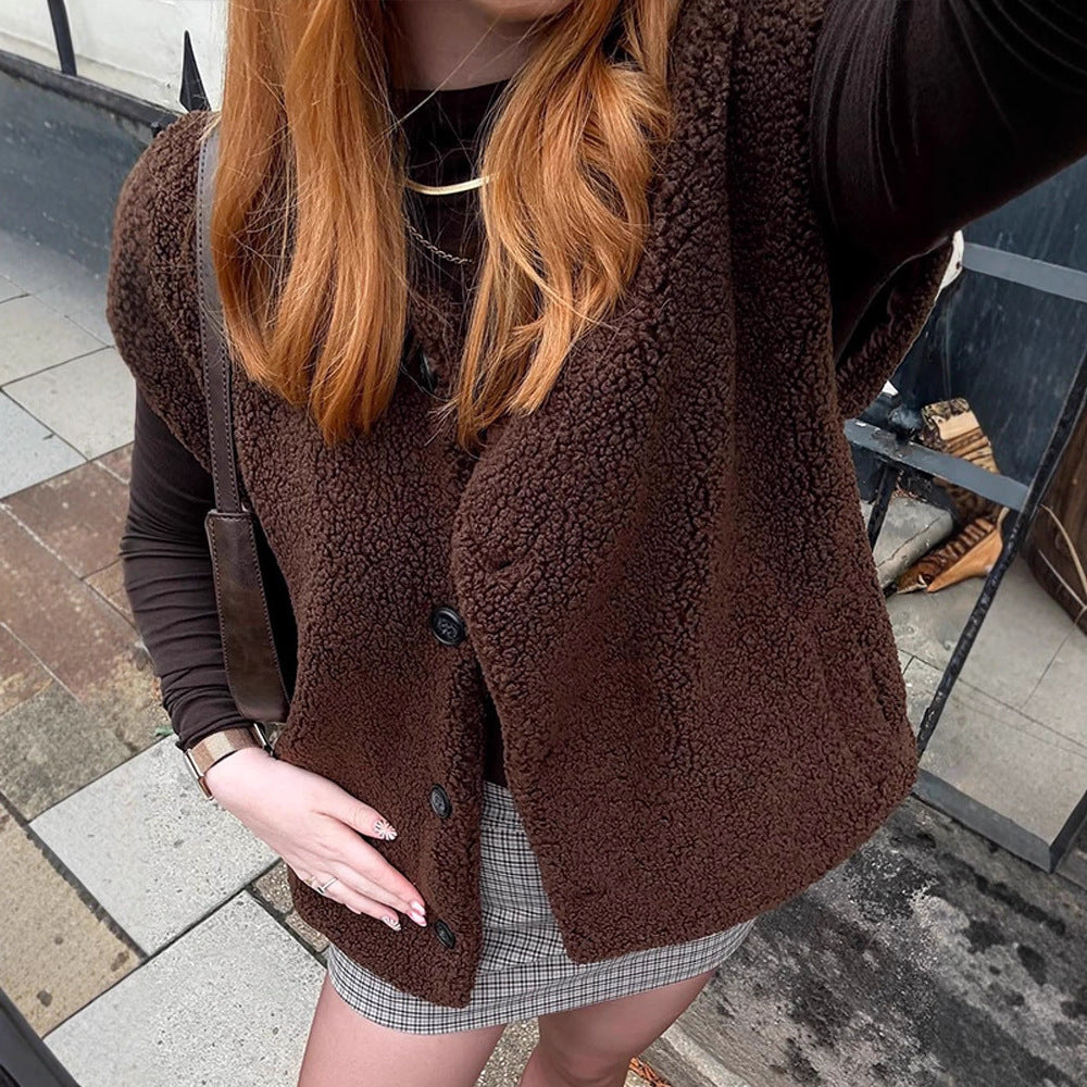 Women's teddy vest with button placket, soft teddy fleece & straight silhouette Mune Fashion