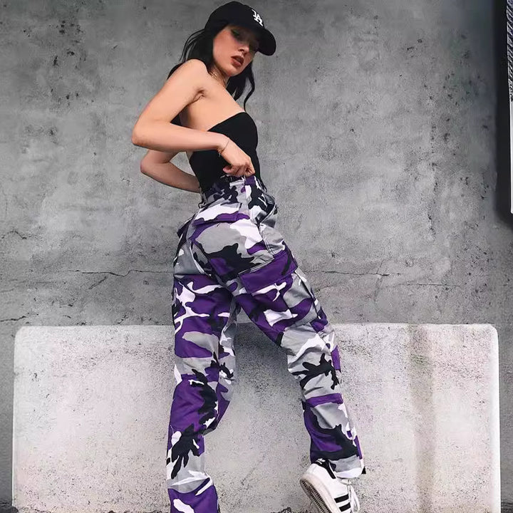 Women's cargo pants with camouflage print, elastic waistband and ankle cuffs Mune Fashion