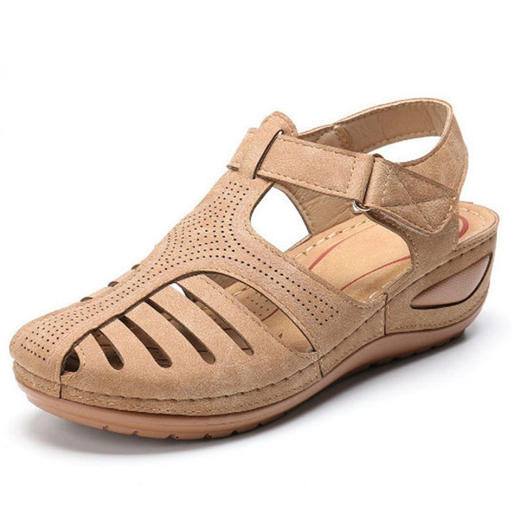 Women's Comfortable orthopedic sandal with closed toe area and adjustable Velcro closure Mune Fashion