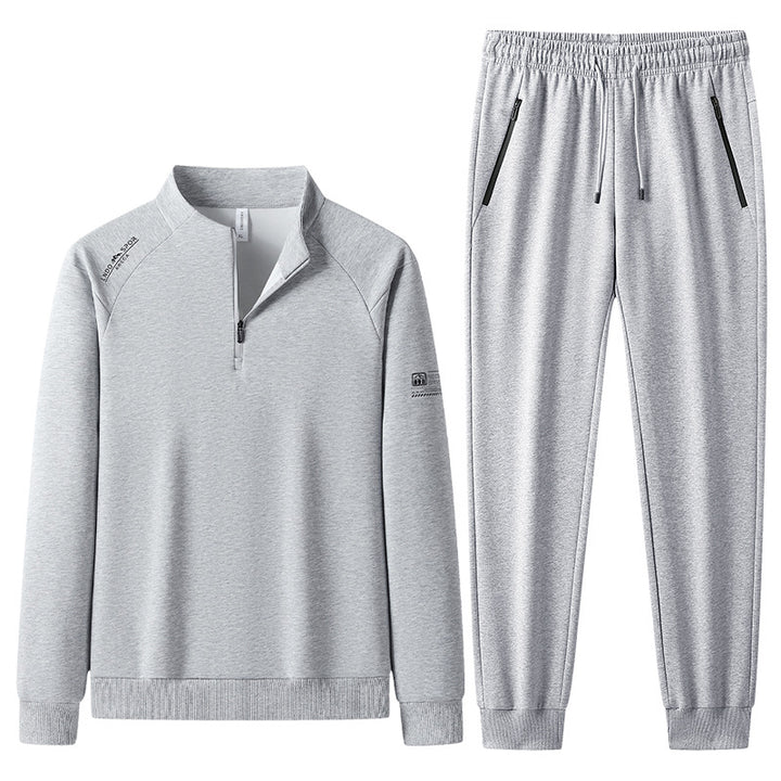 Men's sporty set with stand-up collar