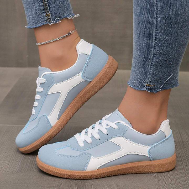 Women's Retro Sneaker with rubber sole, lightweight textile lining and comfort insole Mune Fashion