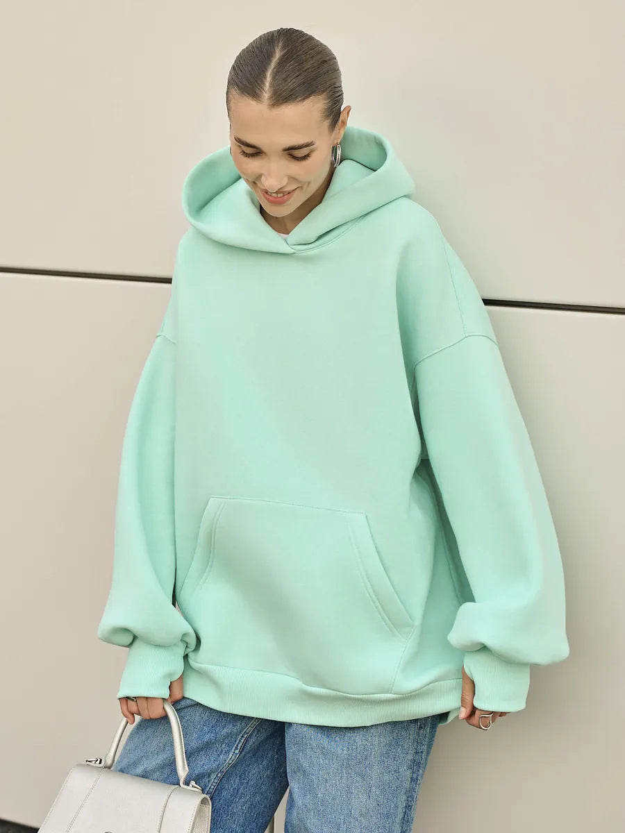 Women Oversized Hoodie with Extra Wide Cut and Kangaroo Pocket Mune Fashion