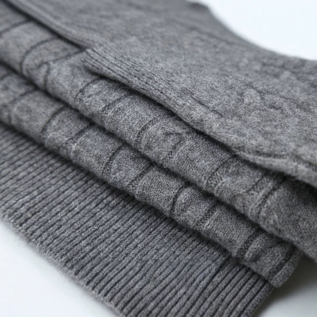 Women's Oversize Cable Knit Sweater with V-Neck and Wide Ribbed Cuff Mune Fashion