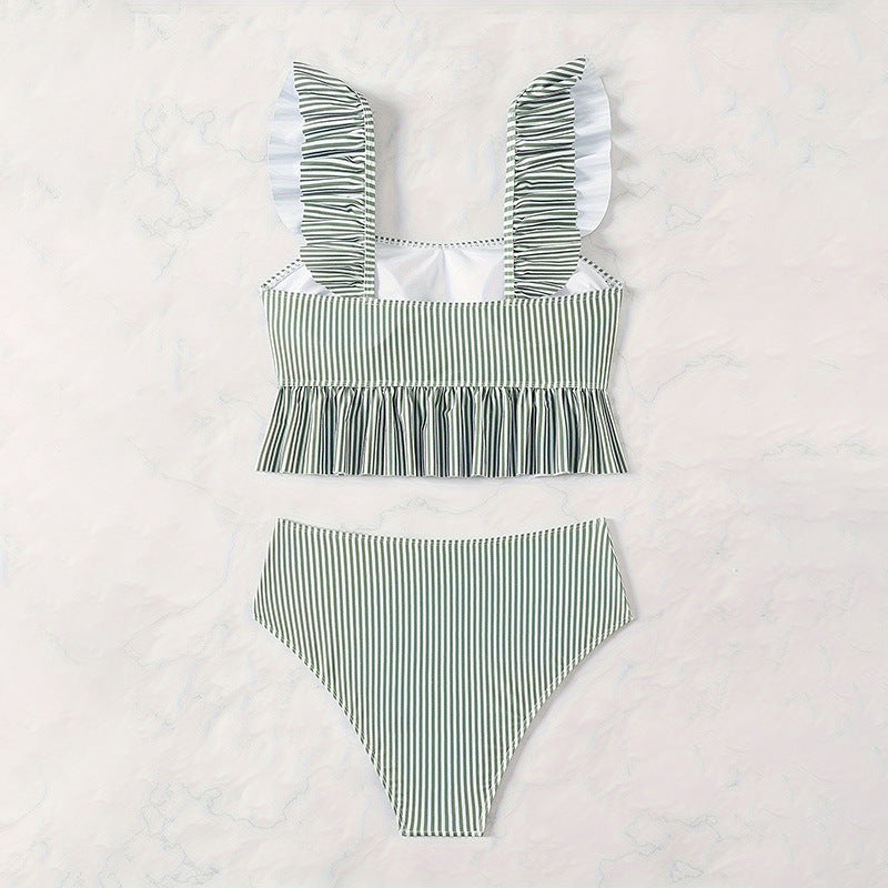 Women Flattering Two-Piece Swimsuit with Stripes Mune Fashion