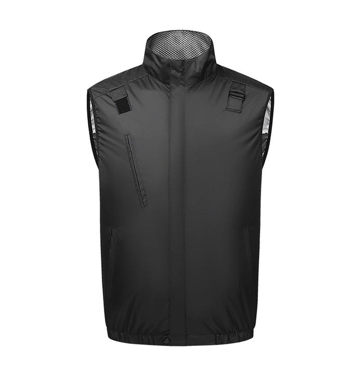 Men's lightweight short sleeve vest with stand-up collar, water-repellent nylon blend and zippered pockets Mune Fashion
