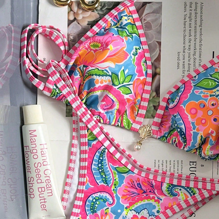 Women Triangle Bikini with Playful Floral Design Mune Fashion