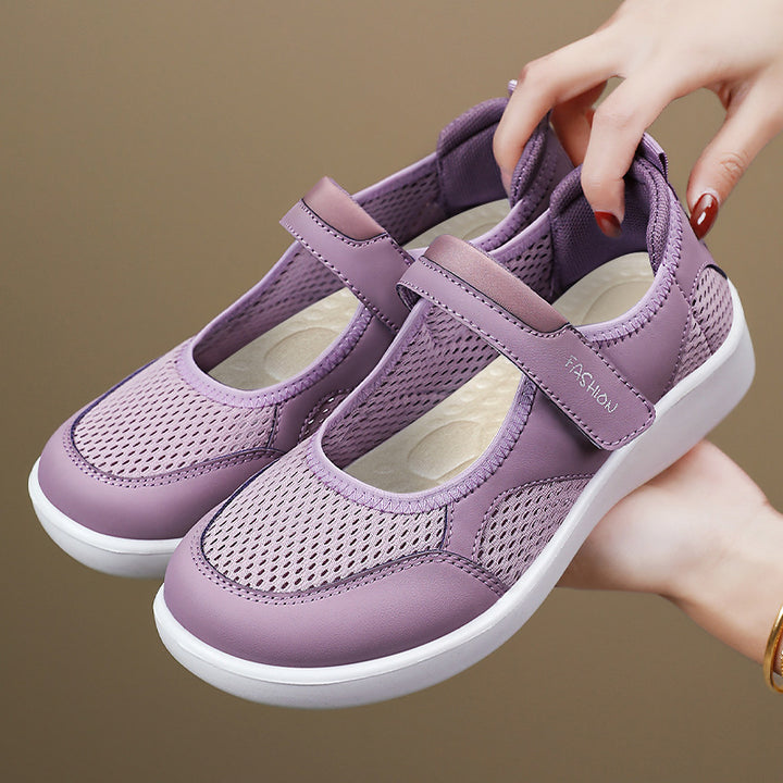 Women's lightweight knitted Mary Jane sneakers with Velcro closure, breathable knitted upper material and shock-absorbing EVA flex sole Mune Fashion