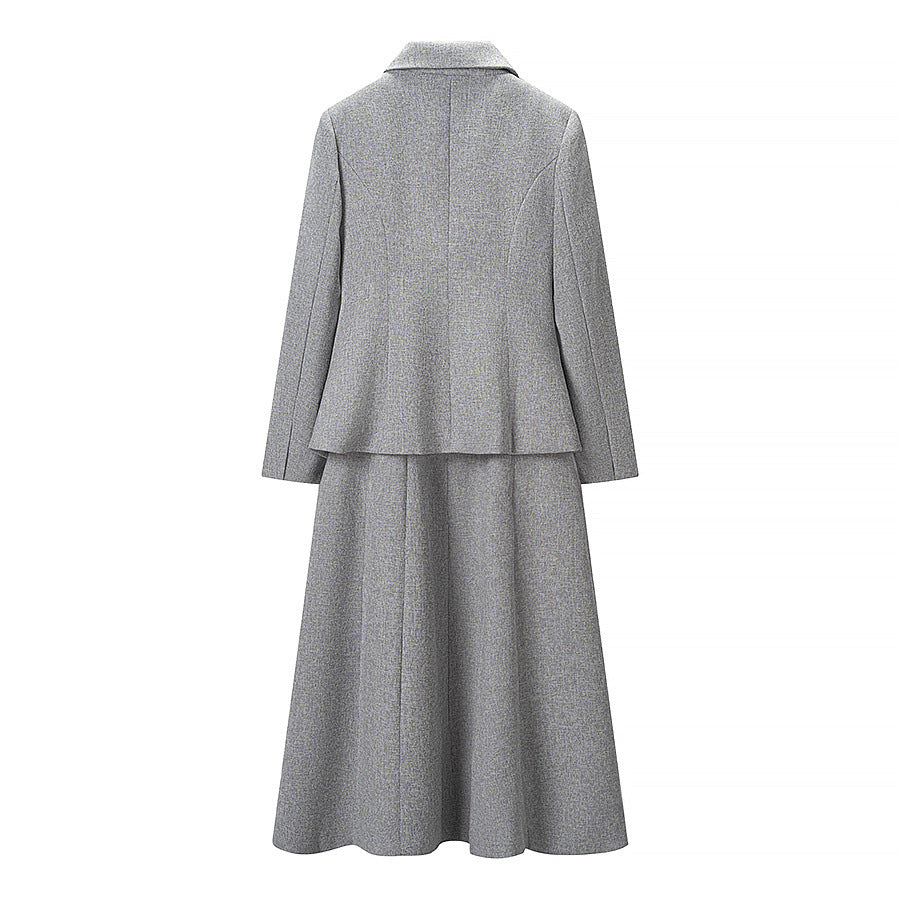 Women Elegant two-piece wool blend suit with tailored short blazer and flared midi skirt Mune Fashion