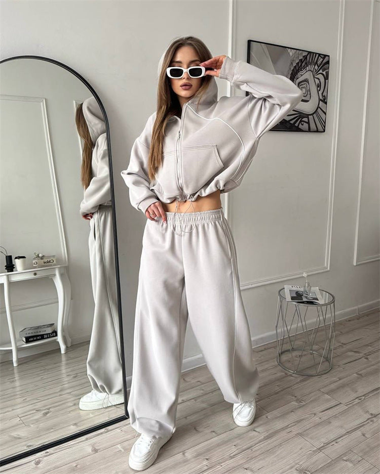 Women's hooded jacket and wide jogging pants set with contrast seams Mune Fashion