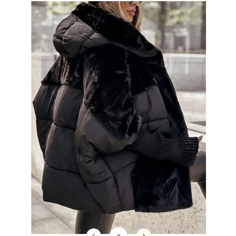 Women's quilted short jacket with teddy fur inserts, hood, and integrated ribbed cuffs Mune Fashion