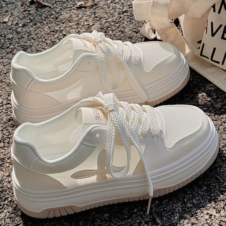 Ladies Airy and Comfortable Sneakers Mune Fashion