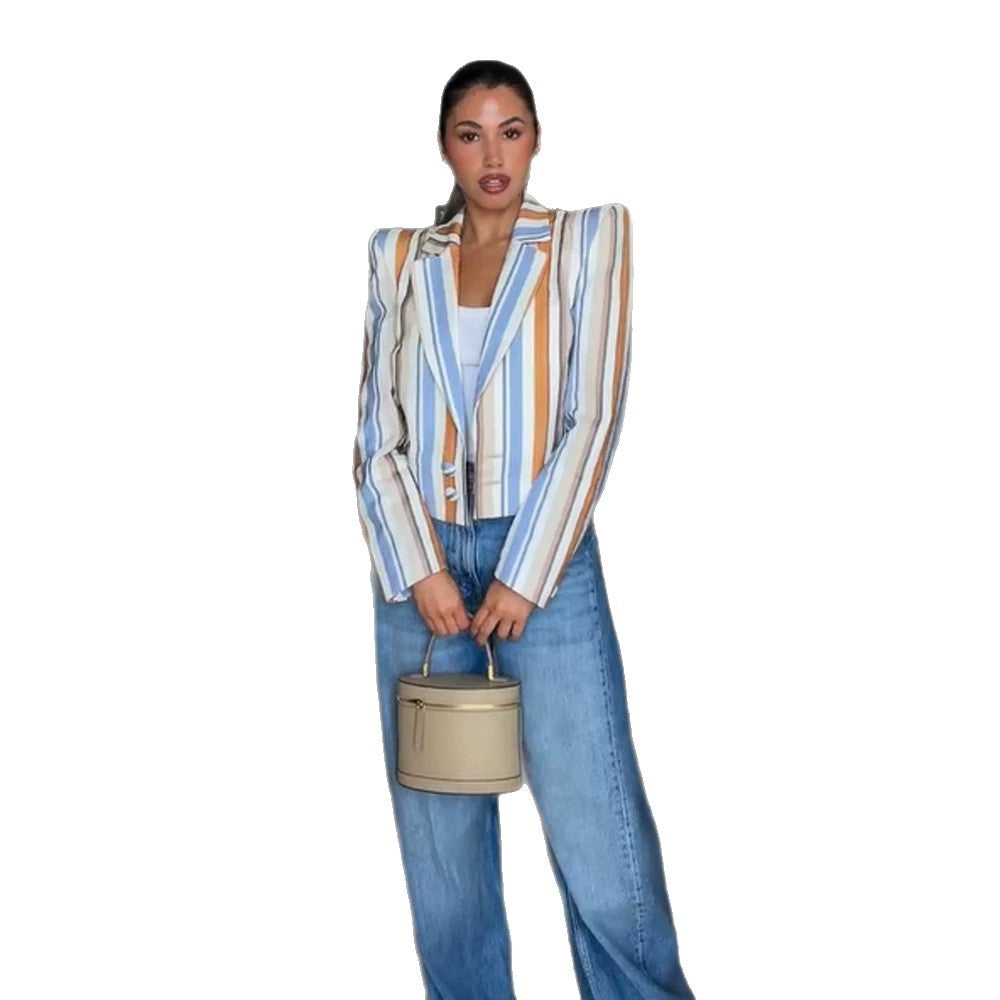Women's Striped Cropped Blazer with Sculpted Shoulder Mune Fashion