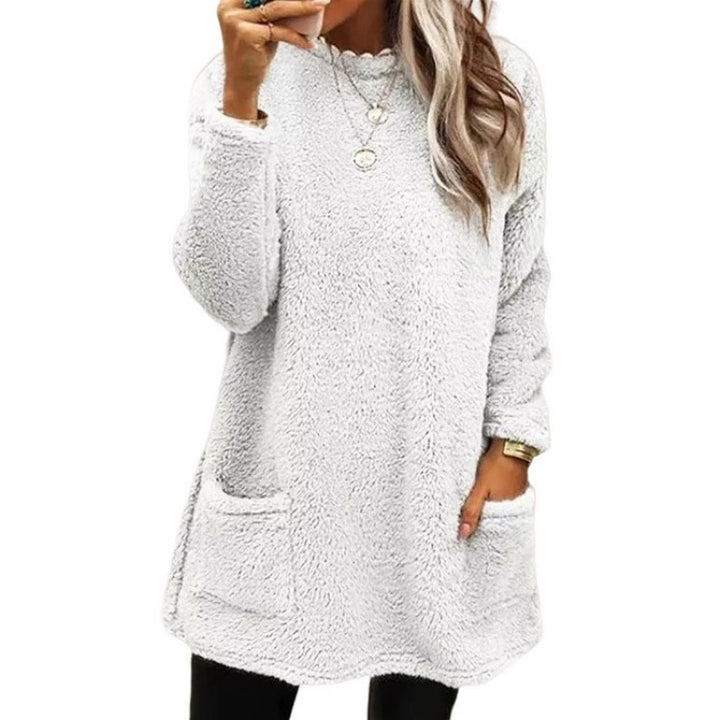 Women's cozy long teddy sweater oversized with round neck and slit pockets Mune Fashion