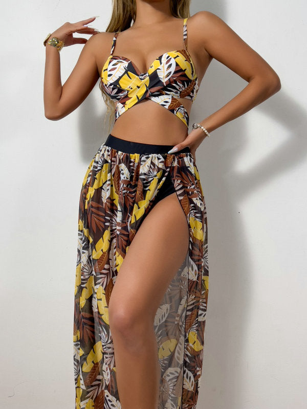 Ladies' two-piece swimwear with high leg cut and floral design Mune Fashion