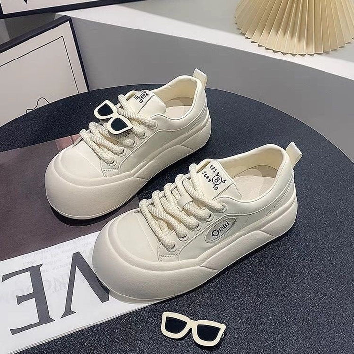 Women's stylish sneakers with unique details and high wearing comfort Mune Fashion